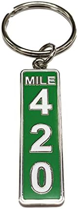 Kilometarska marker 420 - Simbol ponosa Marihuane - Privjesak s metalnim emajlom 1,75 inča s брелком za ključeve